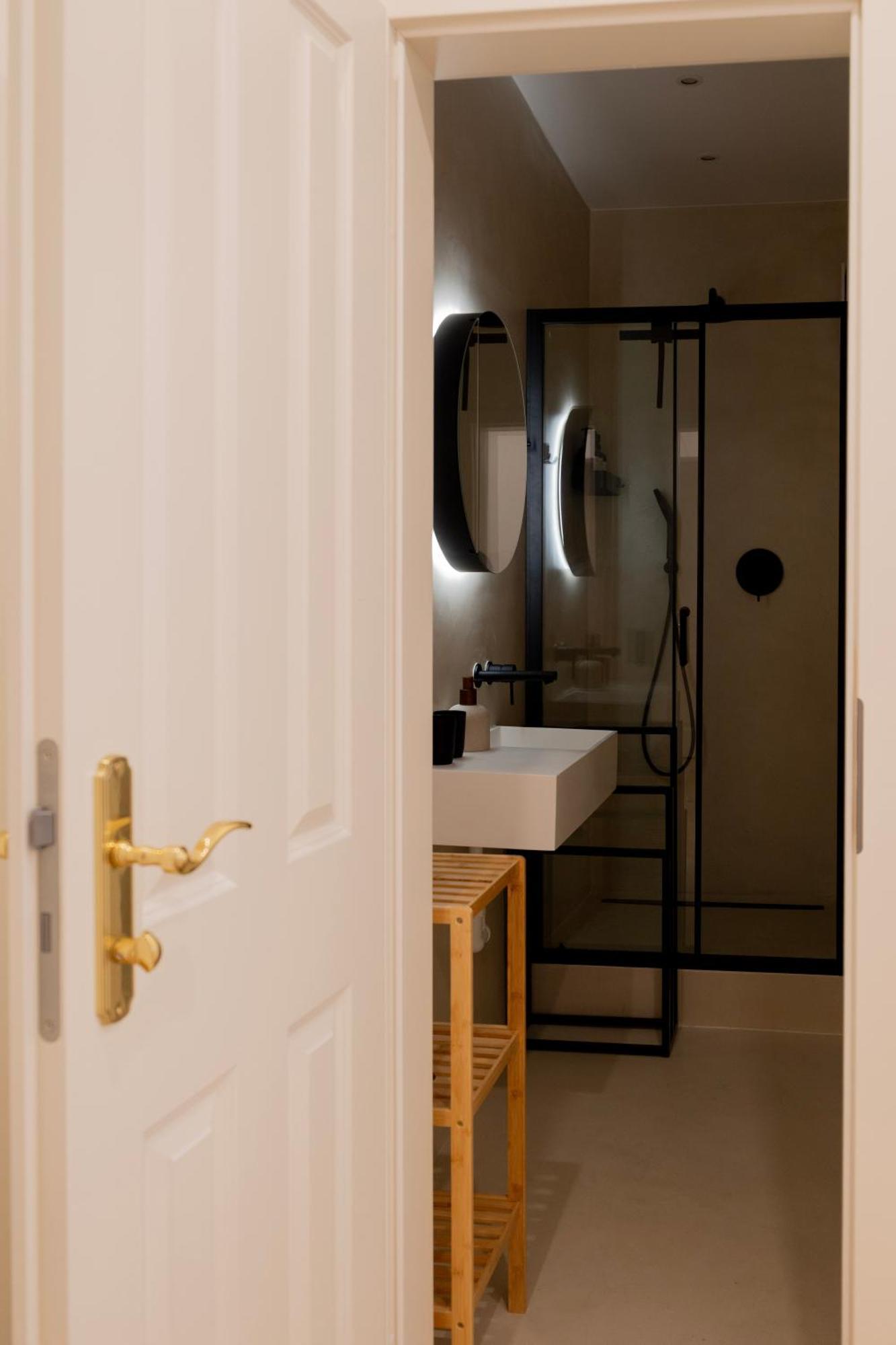 Appartement Eleganz Im Herzen Von Schwabing *